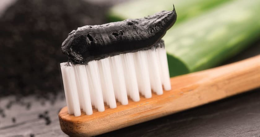 Than hoạt tính trắng răng có hiệu quả hay không?