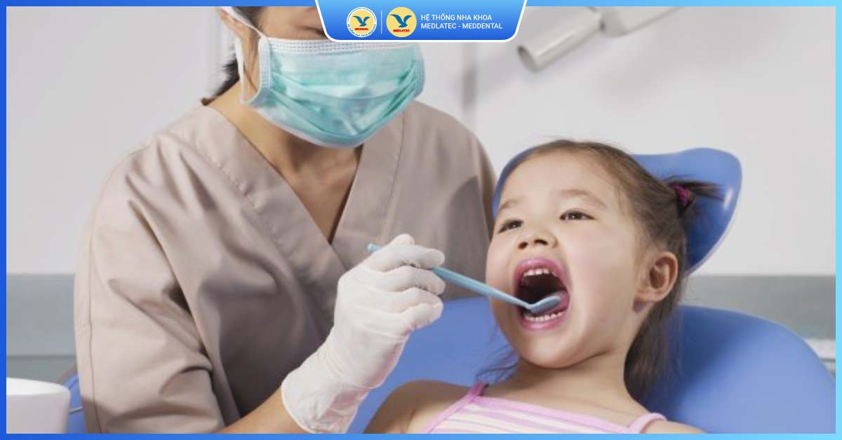 Nhổ răng sữa cho trẻ đúng cách như thế nào? - Nhổ răng sữa cho trẻ em